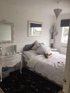  Southend Airport Bed & Breakfast  Рочфорд